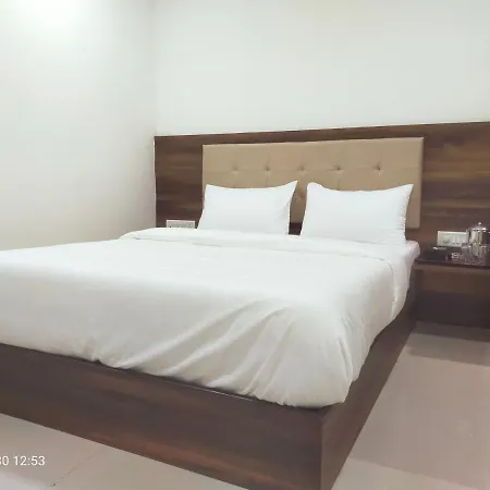 Hotel Precious Pearl-2